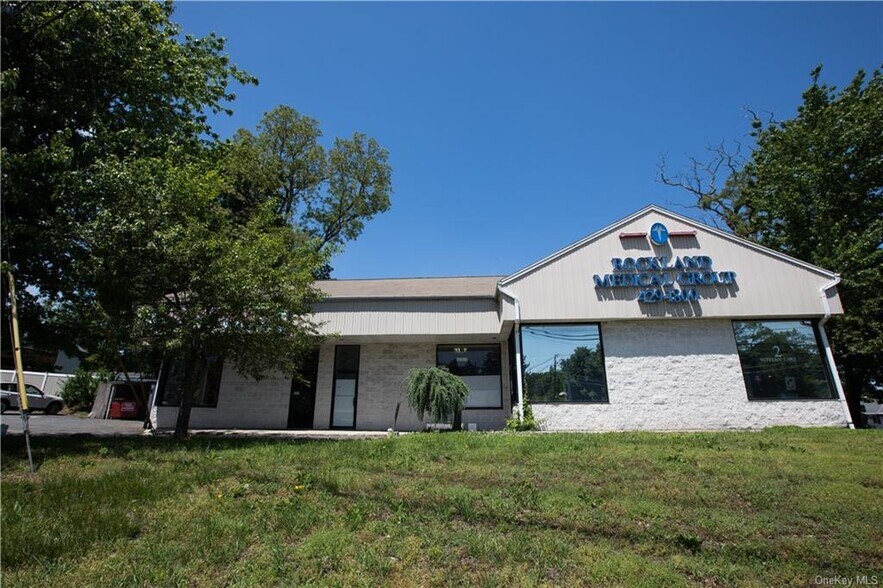 More Photos Of 2 Suffern Ln, Garnerville General Retail For Lease