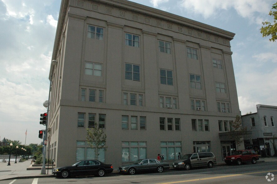 More Photos Of 1000 U St NW, Washington Office For Lease