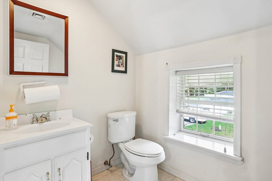 More Photos Of 841 Camden ave, Blackwood Warehouse For Sale