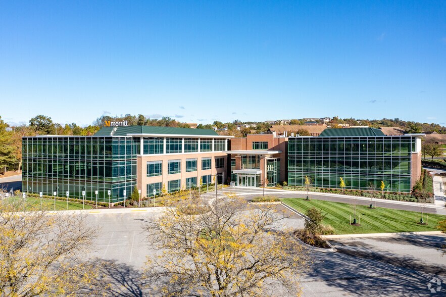 More Photos Of 215 Schilling Cir, Hunt Valley Unknown For Lease