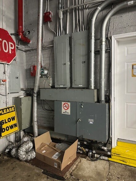 More Photos Of 1821 Steinway Pl, Astoria Warehouse For Sale