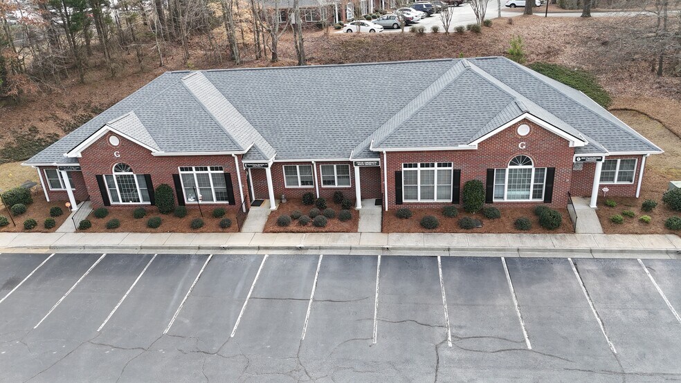 More Photos Of 555 Sun Valley Dr, Roswell Office For Lease