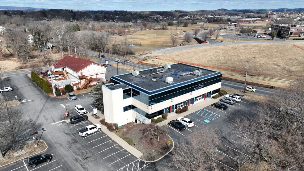 More Photos Of 400 S Greenwood Ave, Easton Office For Sale