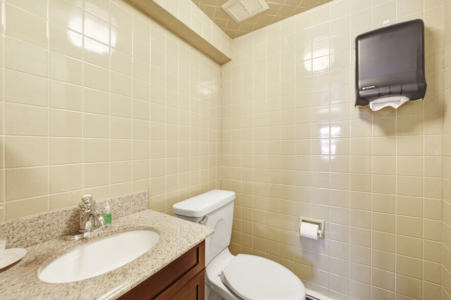 More Photos Of 59 A Kinderkamack Rd, Westwood Medical For Lease