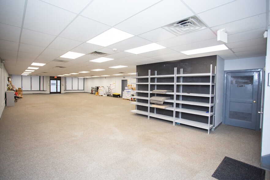 More Photos Of 19-21 E Centre St, Woodbury Freestanding For Sale