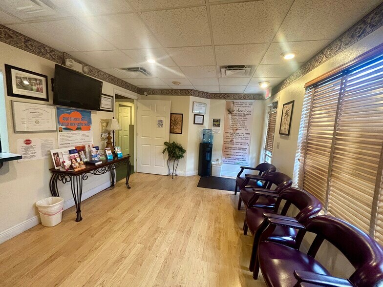 More Photos Of 5939 Virginia, New Port Richey Medical For Sale