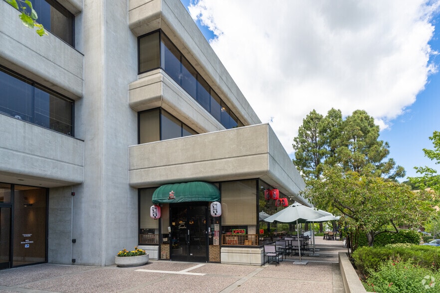 More Photos Of 100 Smith Ranch Rd, San Rafael Office For Lease