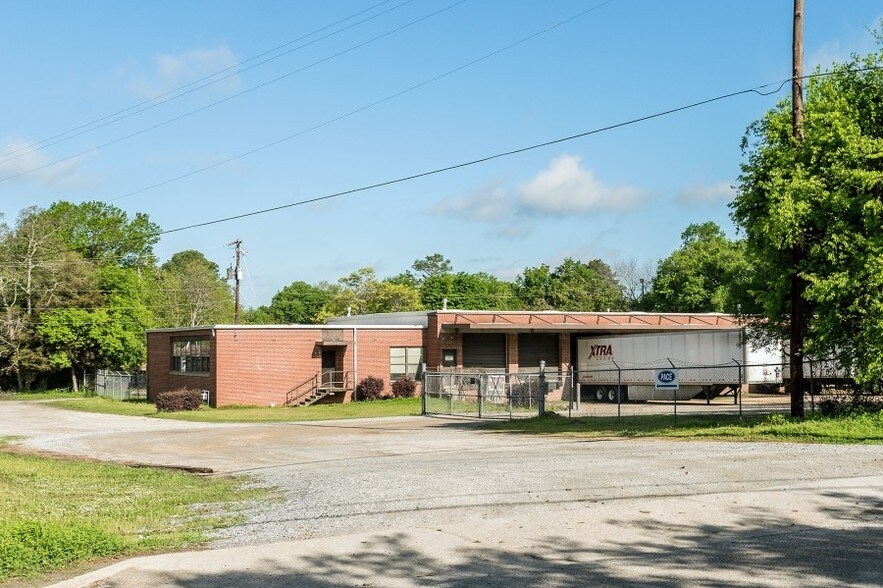 More Photos Of 3609 Lower Wetumpka Rd, Montgomery Warehouse For Sale