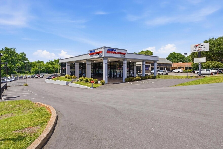 Primary Photo Of 325 W Dixon Blvd, Shelby Unknown For Lease