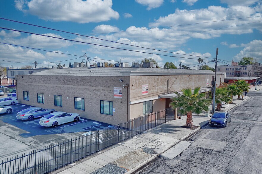 More Photos Of 33 E Magnolia St, Stockton Office For Lease