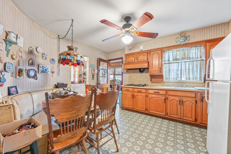 More Photos Of 15744 97th St, Howard Beach Multifamily For Sale