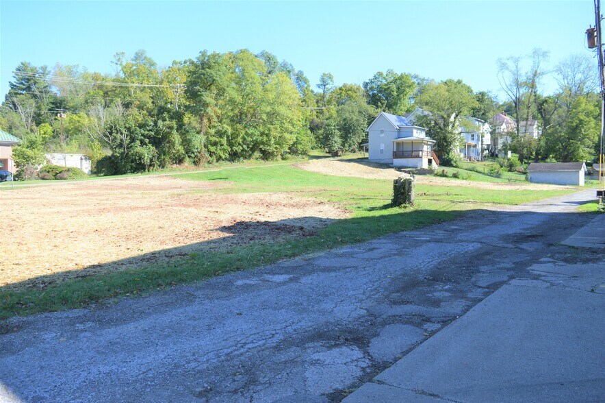 More Photos Of 308 Gross St, Marietta Land For Sale