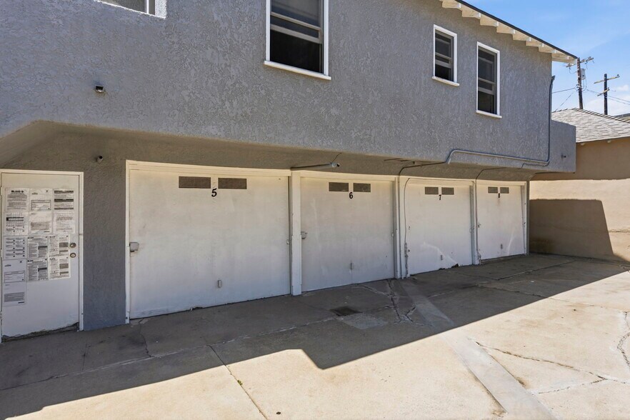 More Photos Of 1047 W 7th St, San Pedro Multifamily For Sale
