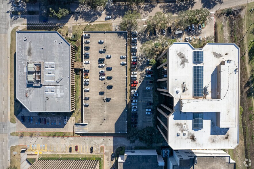 More Photos Of 13105 Northwest Fwy, Houston Office For Lease