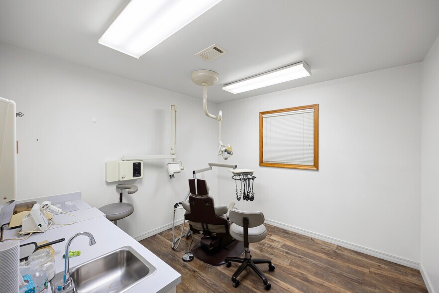 More Photos Of 1501 W C St, Russellville Healthcare For Sale