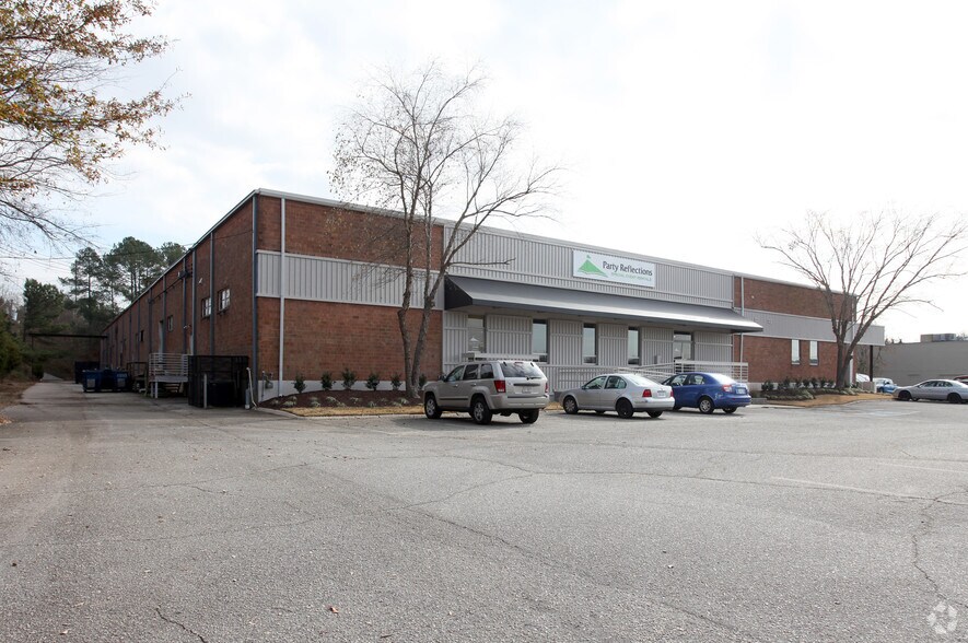More Photos Of 2828-2832 Industrial Dr, Raleigh Warehouse For Lease