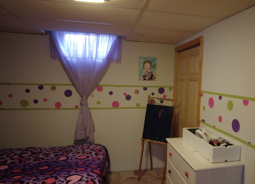 More Photos Of 704 Highway 12 W, Bowman Hotel For Sale