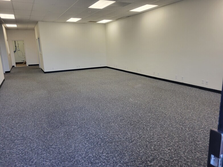 More Photos Of 321 San Felipe Rd, Hollister Medical For Lease