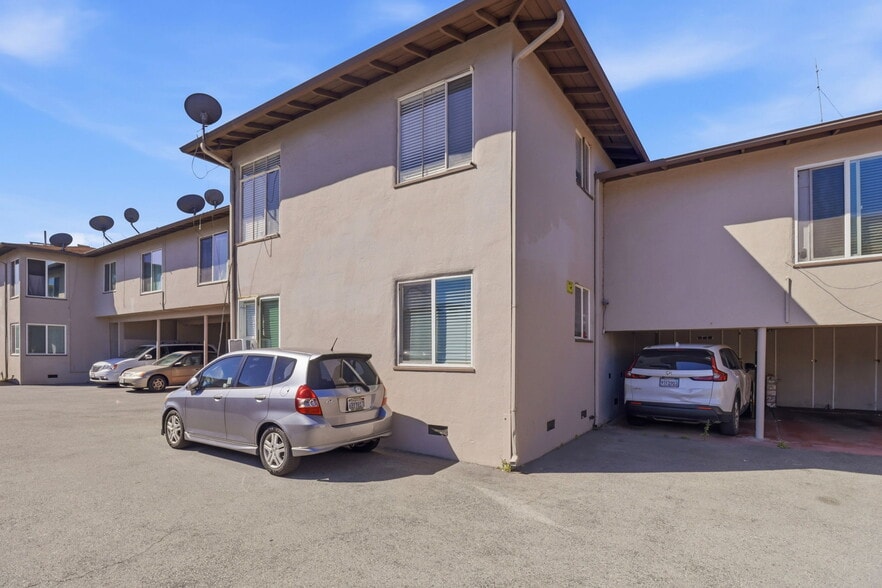 More Photos Of 128 Roosevelt Ave, Redwood City Apartments For Sale