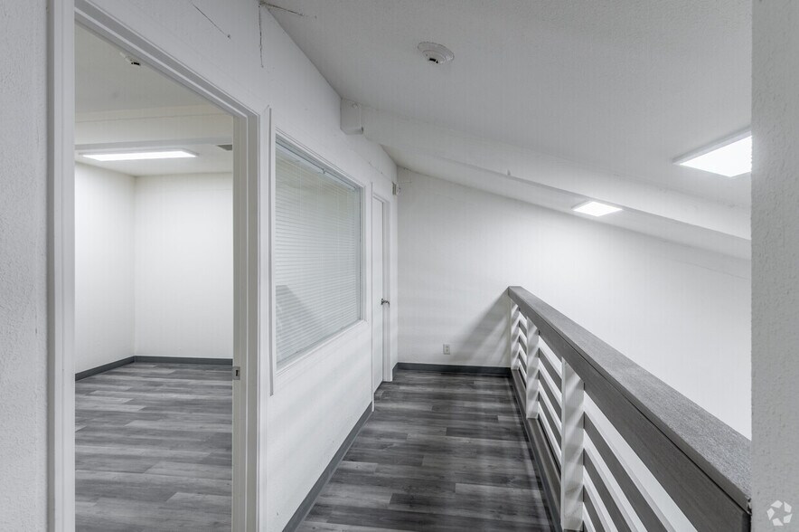 More Photos Of 1111 W Town and Country Rd, Orange Medical For Sale