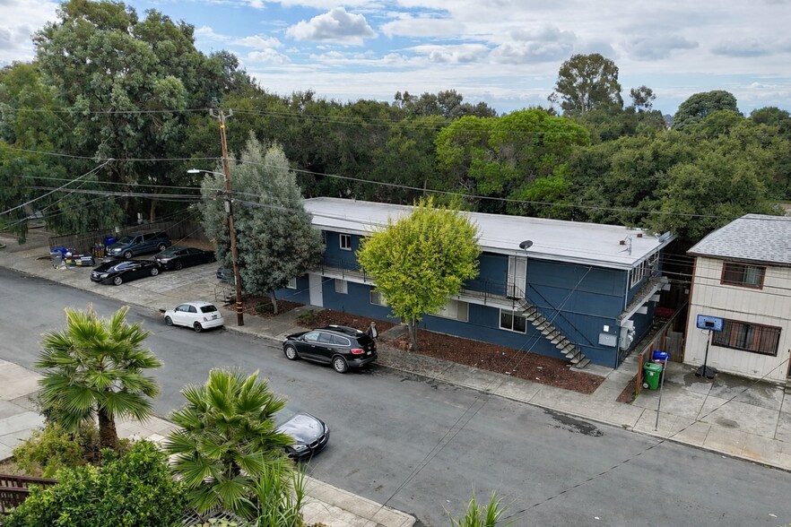 More Photos Of 3257 Delaware St, Oakland Apartments For Sale