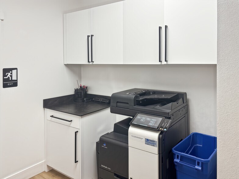 More Photos Of 207 N Fir St, Sisters Coworking Space
