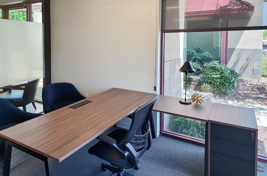 More Photos Of 2701 E Camelback Rd, Phoenix Coworking Space