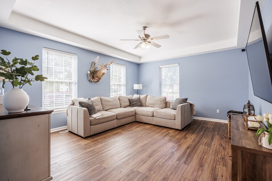 More Photos Of 166 N Main St, Fairport Apartments For Sale
