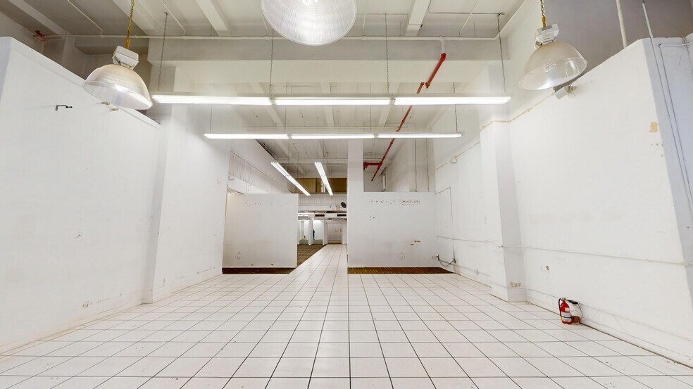 More Photos Of 49 W 38th St, New York Office For Lease