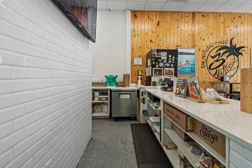 More Photos Of 1024 Highway A1A, Satellite Beach General Retail For Sale