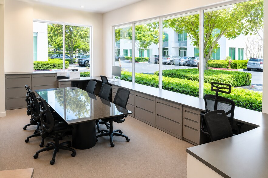 More Photos Of 9631-9661 irvine center Dr, Irvine Loft Creative Space For Sale
