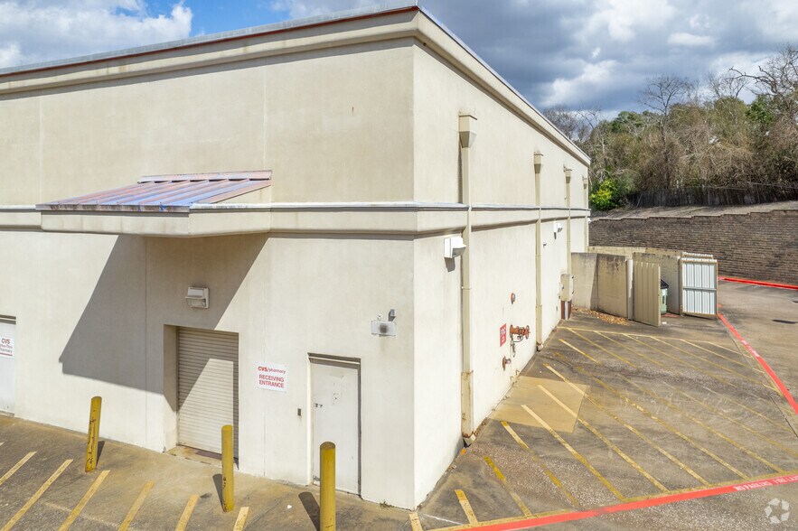 More Photos Of 1569 11th St, Huntsville Drugstore For Sale
