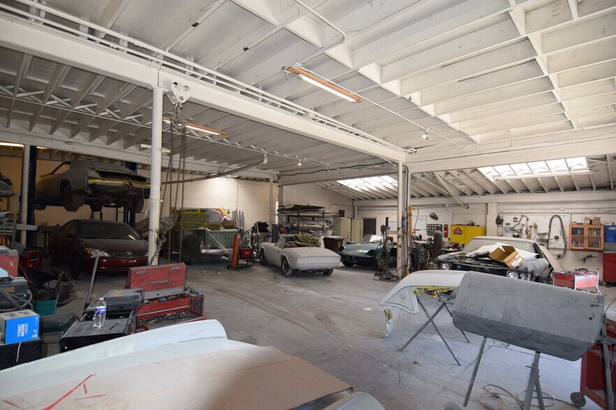 More Photos Of 4020 San Pablo Dam Rd, El Sobrante Warehouse For Sale