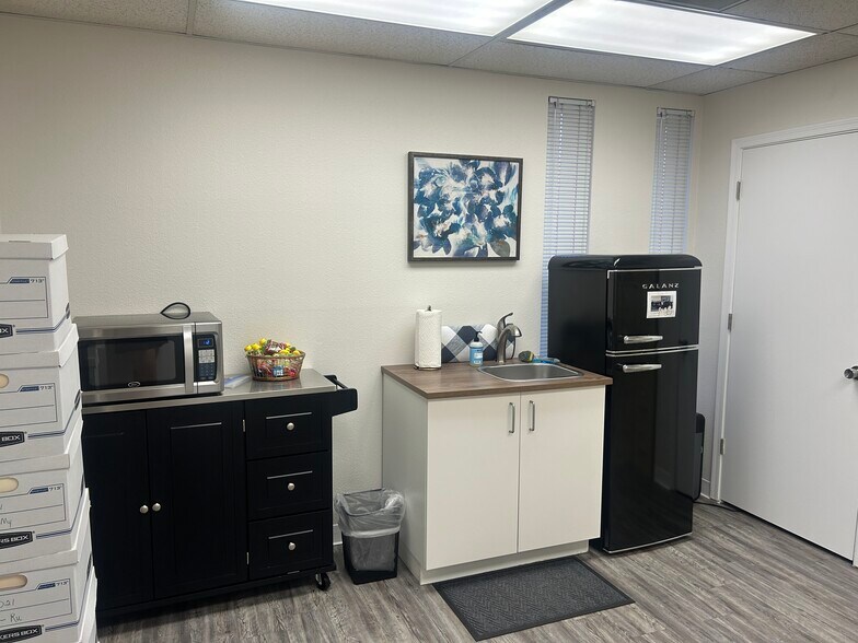 More Photos Of 1222 E Baseline Rd, Tempe Medical For Lease