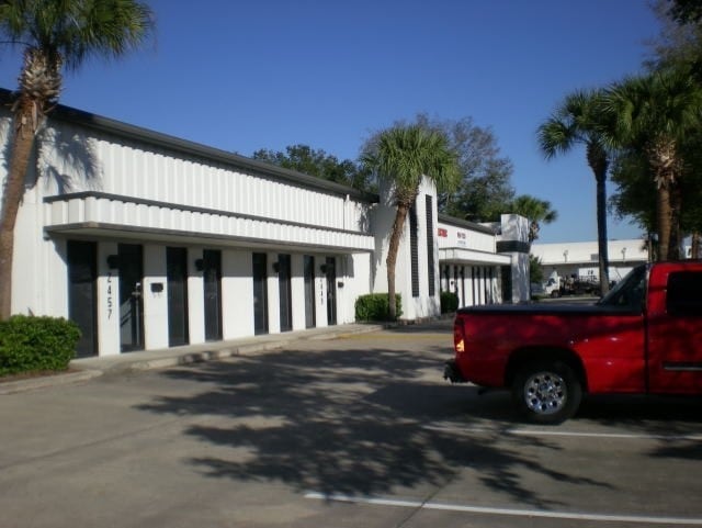 More Photos Of 2425-2573 Silver Star Rd, Orlando Warehouse For Lease