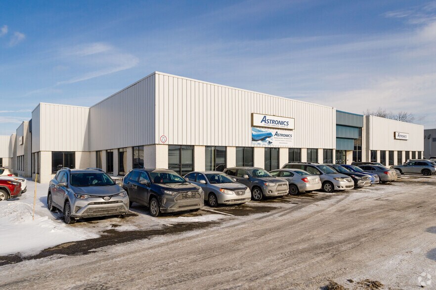 More Photos Of 55-117 Av Lindsay, Dorval Warehouse For Lease