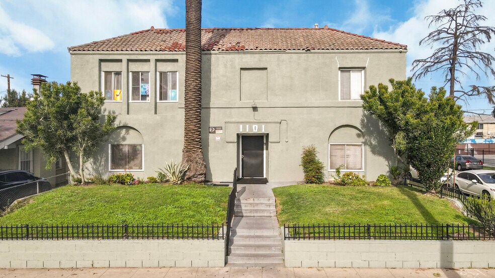 Primary Photo Of 1101 W 45th St, Los Angeles Apartments For Sale