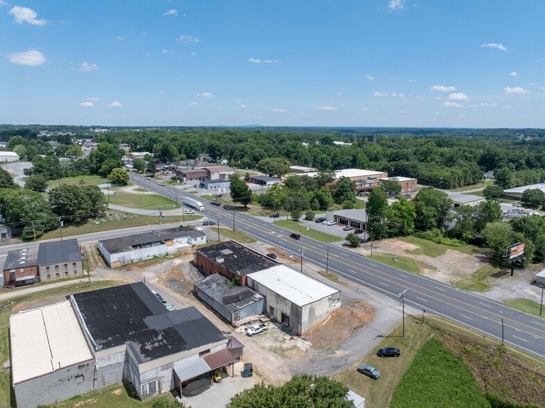 More Photos Of 1720 US Highway 70 SW, Hickory Flex For Sale