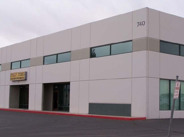 More Photos Of 740 E Freeport Blvd, Sparks Distribution For Lease