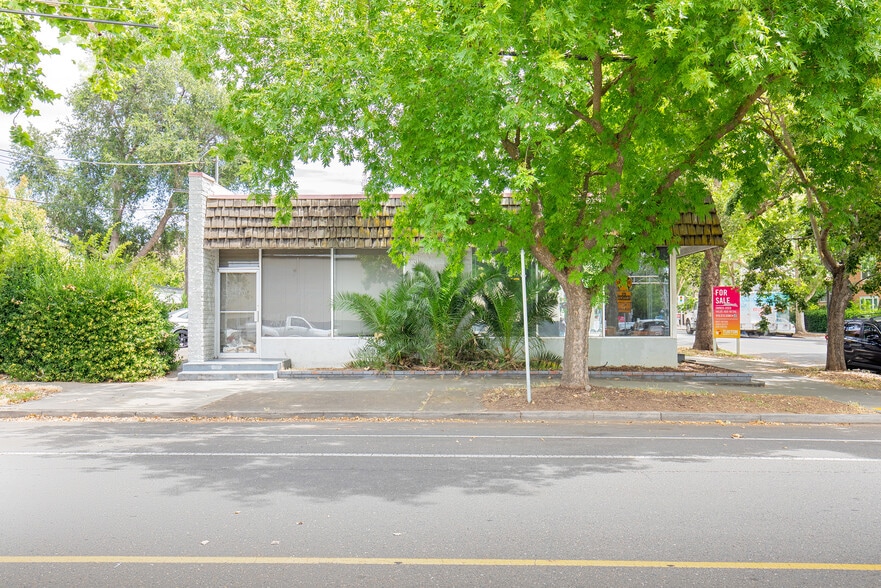 More Photos Of 2001-2005 S St, Sacramento General Retail For Sale