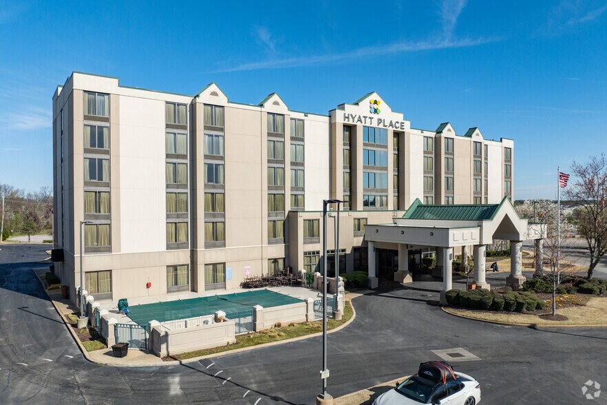 More Photos Of 7905 Giacosa Pl, Memphis Hotel For Sale