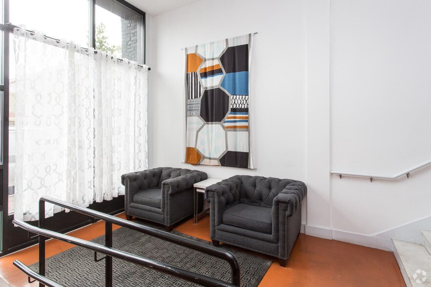 More Photos Of 361-385 Broadway, Chelsea Apartments For Lease