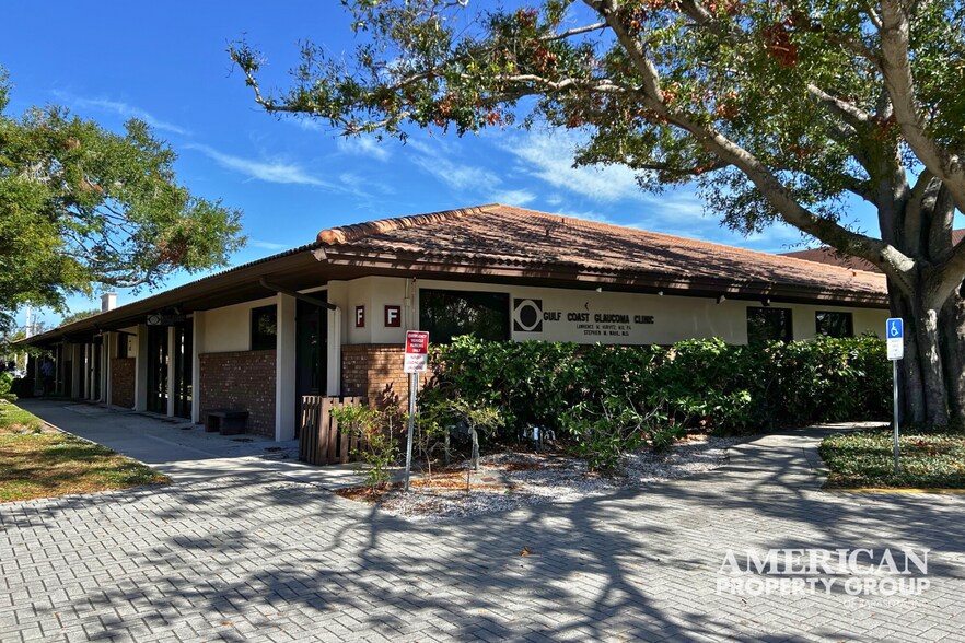 More Photos Of 3920 Bee Ridge Rd, Sarasota Medical For Sale