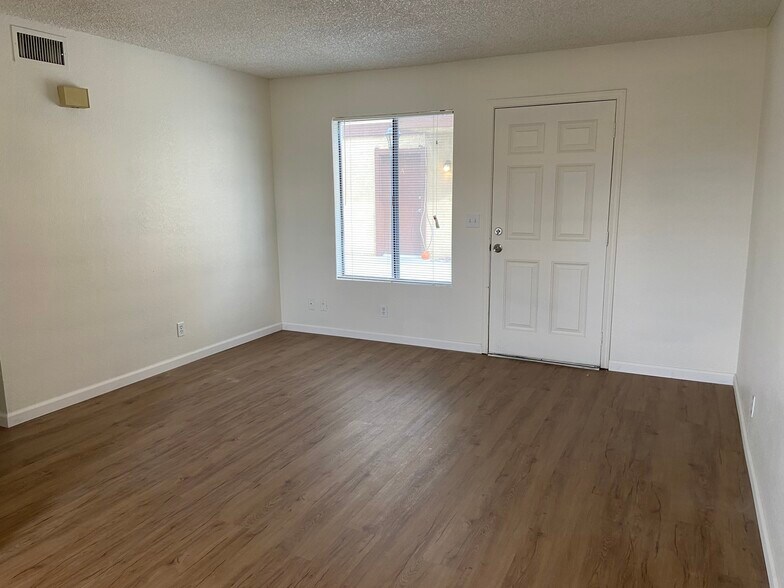 More Photos Of 619 E Ridgecrest Blvd, Ridgecrest Apartments For Sale