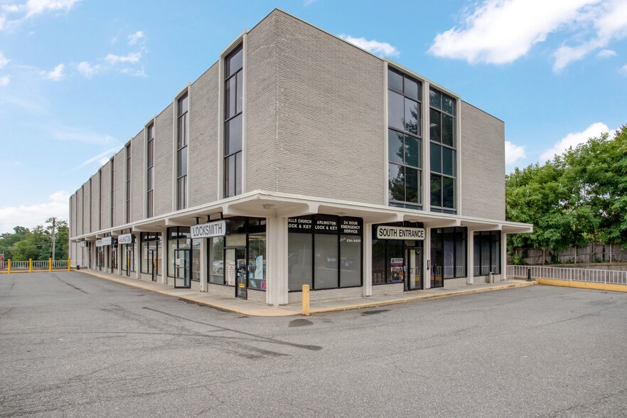 More Photos Of 6201 Leesburg Pike, Falls Church Office For Lease