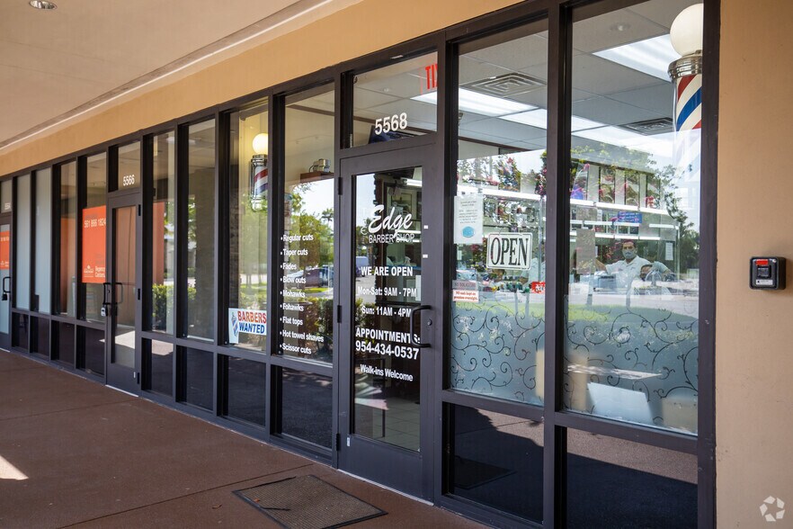 More Photos Of 5524-5986 Flamingo Rd, Cooper City Unknown For Lease