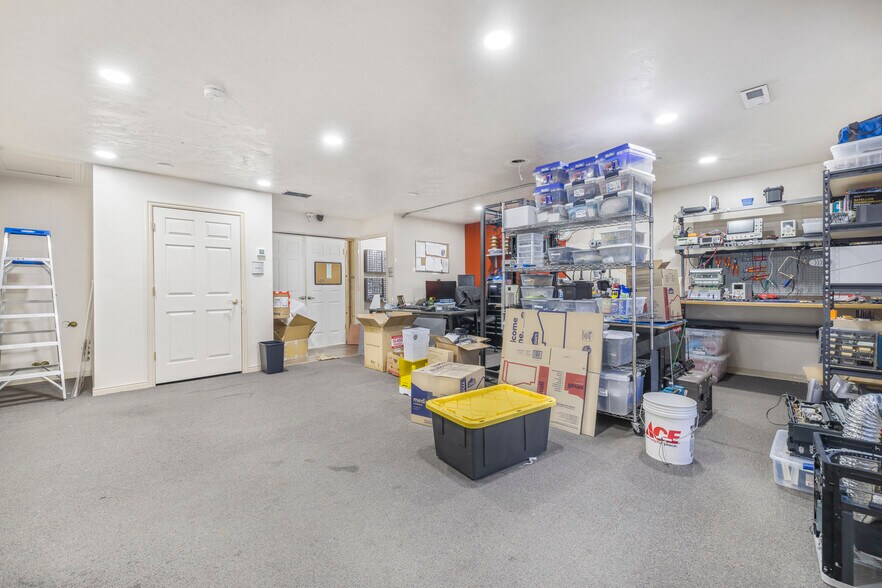 More Photos Of 1190 Lincoln Rd, Idaho Falls Office For Sale