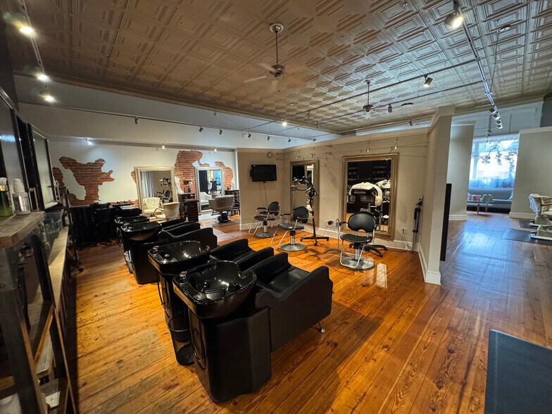 More Photos Of 51 E Lee St, Warrenton Storefront Retail Office For Sale