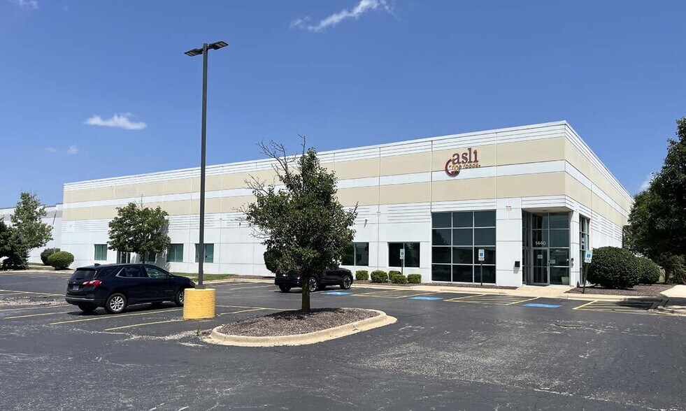 Primary Photo Of 1440 Davey Rd, Woodridge Warehouse For Lease