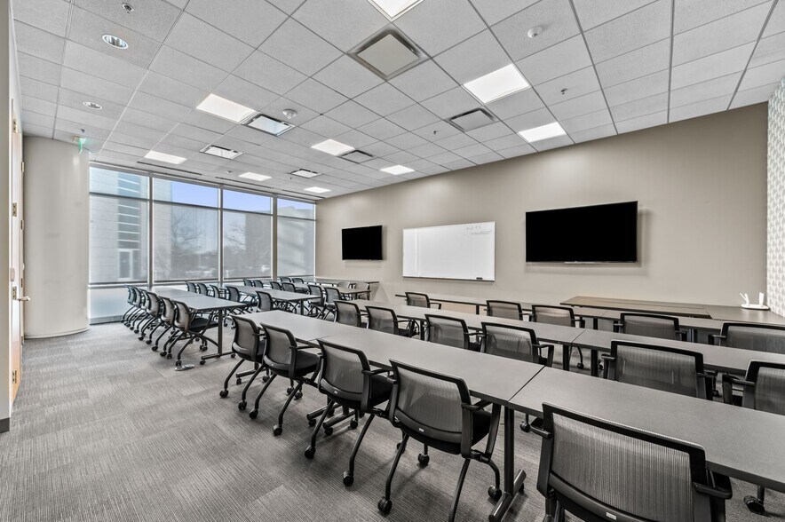 More Photos Of 4600 S Syracuse St, Denver Office For Lease